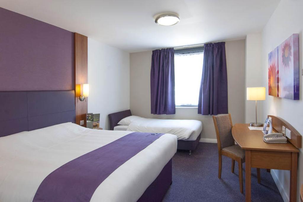 Premier Inn Birmingham City - Aston חדר תמונה