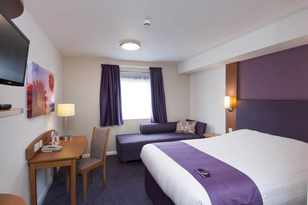 Premier Inn Birmingham City - Aston מראה חיצוני תמונה