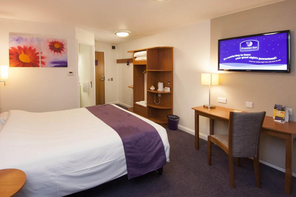 Premier Inn Birmingham City - Aston מראה חיצוני תמונה