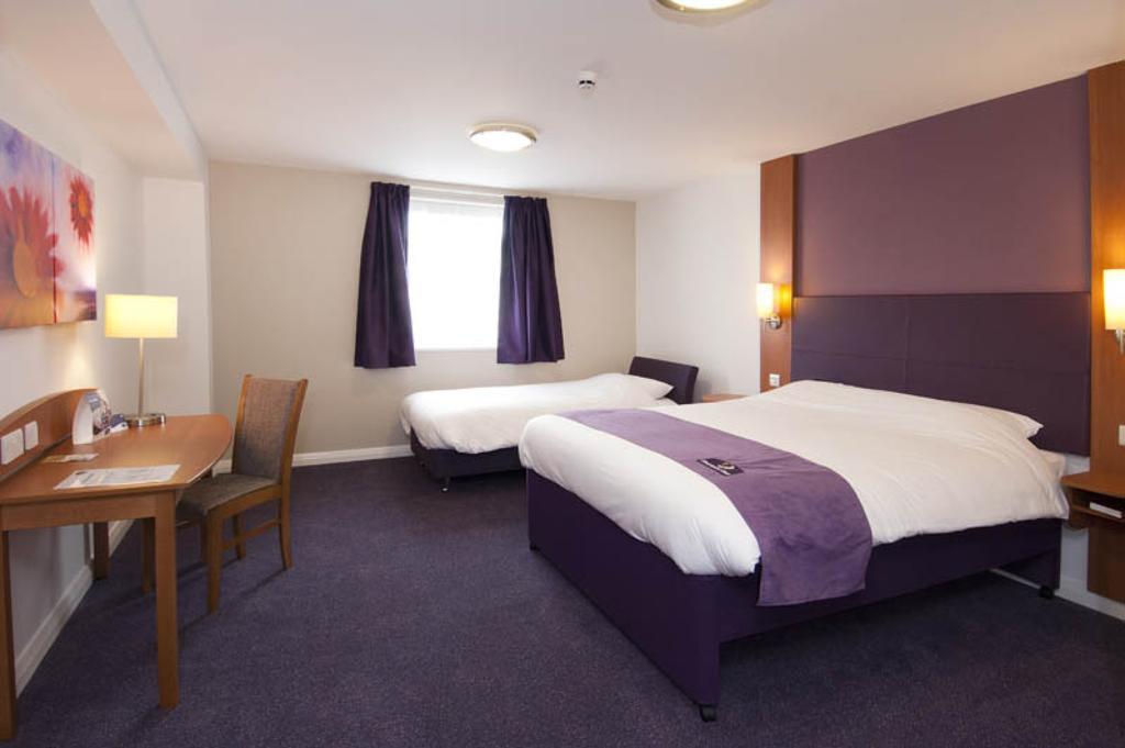 Premier Inn Birmingham City - Aston חדר תמונה