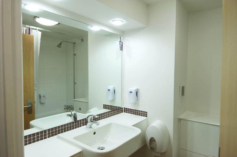 Premier Inn Birmingham City - Aston מראה חיצוני תמונה